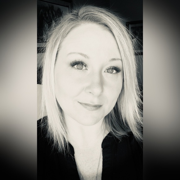 nicolelacombe